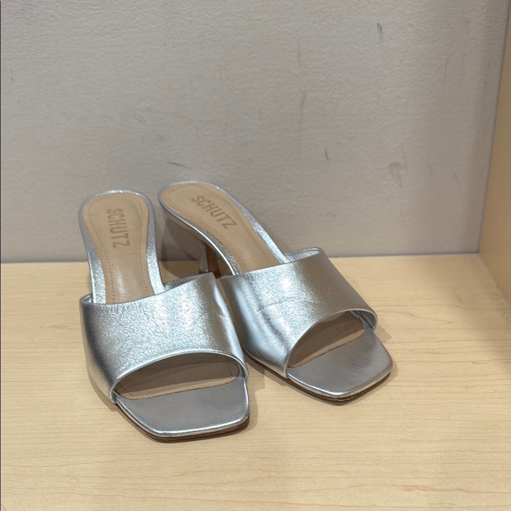SCHUTZ  Dethalia Square Toe Mid Heel Sandal Silver Size 5